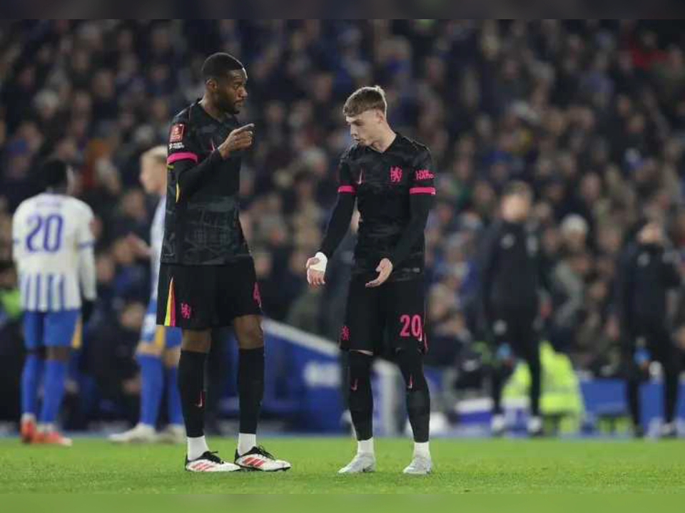 关于布里斯托罗流伯恩眼前抱团，英格兰足球联赛降级风暴悄然来袭的信息