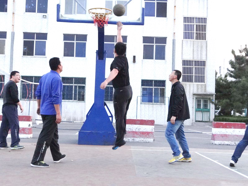 DB彩票试玩-擂鼓开战！球场上的对决让人目不暇接的简单介绍