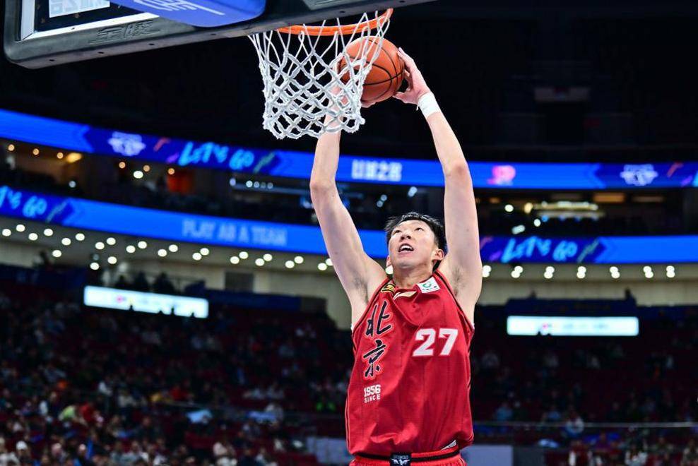 包含卡塔赫纳客场战胜对手，豪取三分的词条