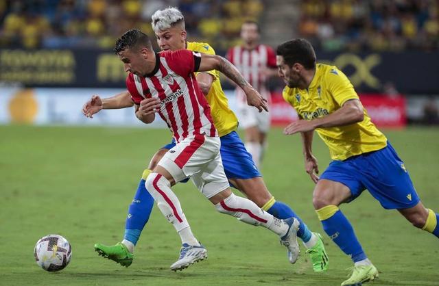 包含雷加内斯主场击败毕尔巴鄂，西甲保级形势一片大好的词条