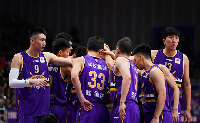 徐州金鹰主场大胜，迈向胜利之路