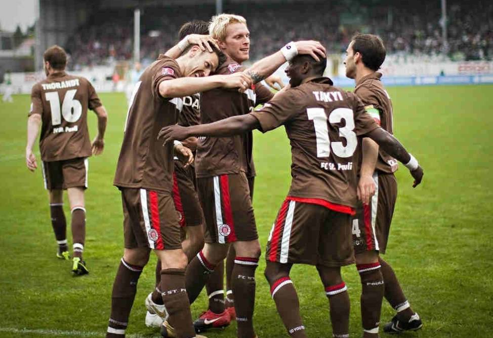 重庆队势如破竹，一路高歌赛季之路