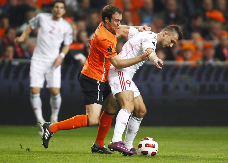 多宝彩票-荷兰队在客场比赛中惜败，积分榜排名下滑的简单介绍