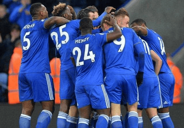 包含佛罗伦萨主场负于那不勒斯，保级形势严峻的词条