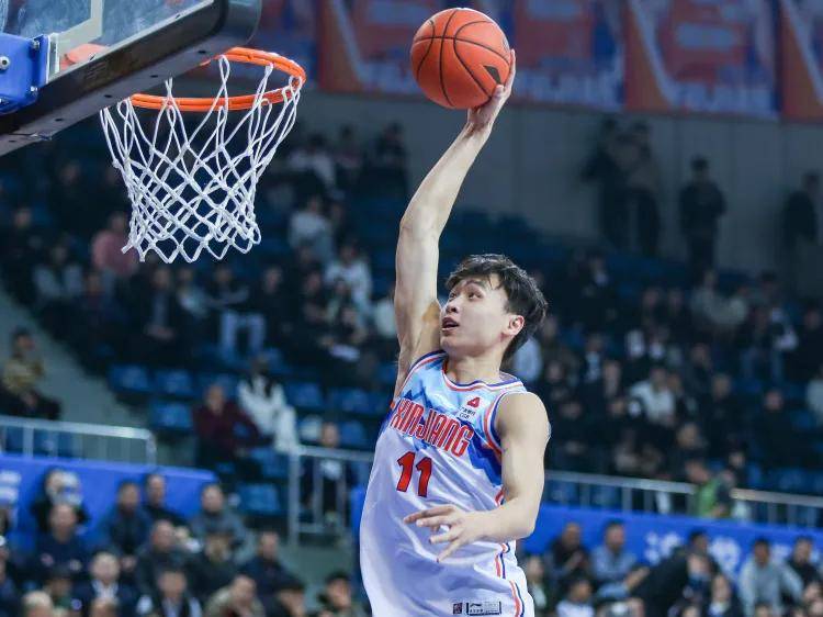 多宝彩票-帆船选手丁颖淳表现强劲，取得两连胜