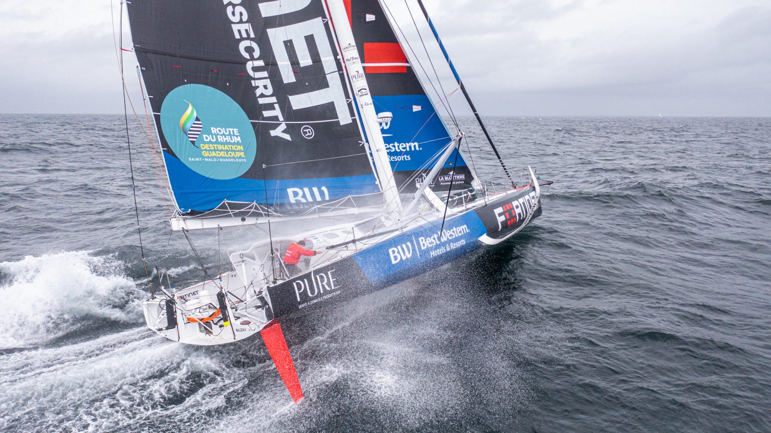 多宝彩票-新西兰帆船队力压对手领先航行