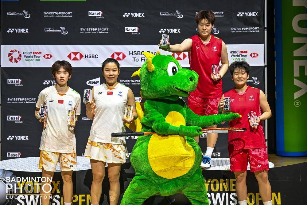 瑞士队在跨国较量中实力斩获