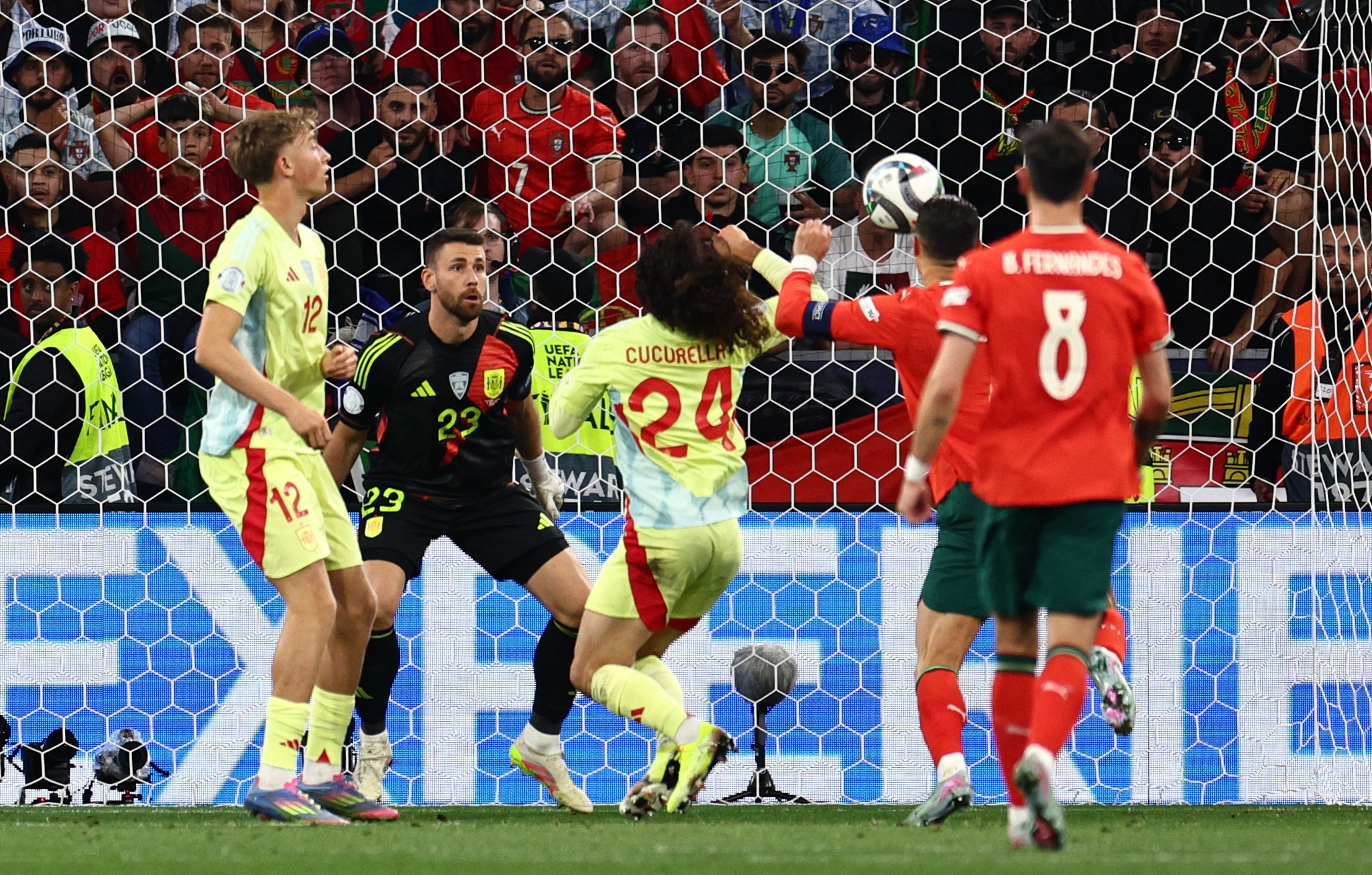 葡萄牙大起大落，欧国联争冠难题