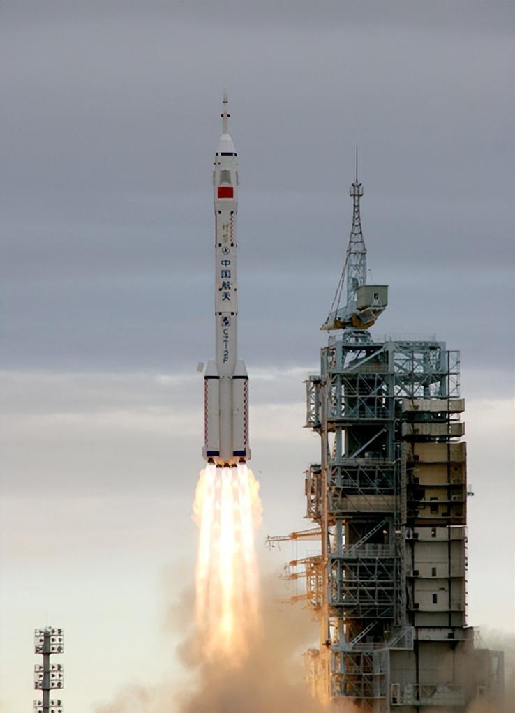 DB game-火箭横扫太阳，继续遥遥领先