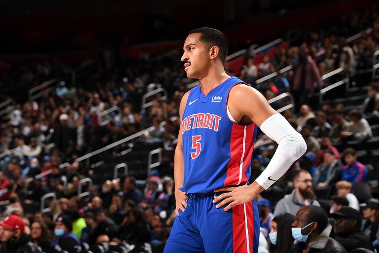 活塞胜开拓者，弗兰克-杰克逊全场砍下25分的简单介绍