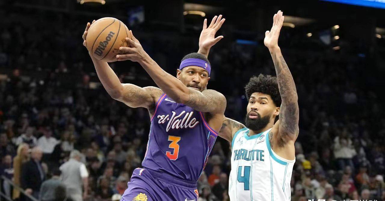 关于太阳击败奇才，保持主场不败记录的信息