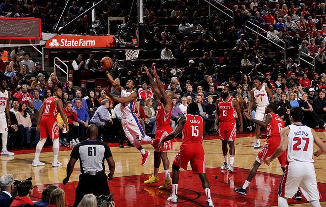 火箭击败太阳，卡佩拉轰27+15。